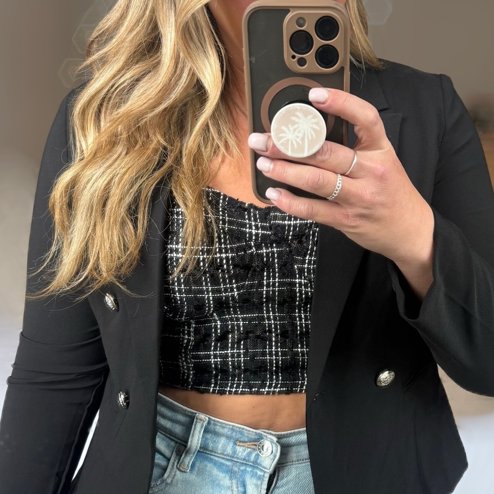 Japna Black and White Textured Crop Top